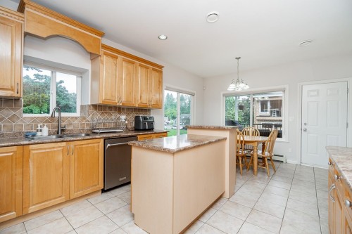 12773 90 Avenue, Surrey, BC - Indoor Photo Showing Kitchen With Double Sink