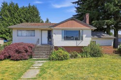 10014 127b Street Surrey, BC V3V 5M3