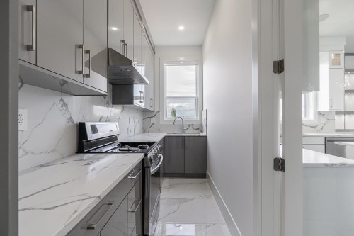 15051 63A Avenue, Surrey, BC 