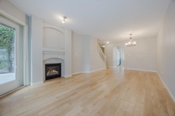 16-15432 16a Avenue  Surrey, BC V4A 1T3