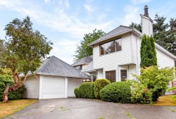 12846 73 Avenue Surrey, BC V3W 9C1
