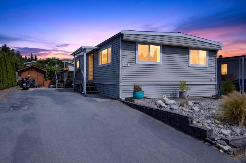 200-27111 0 Avenue  Langley, BC V4W 2T5