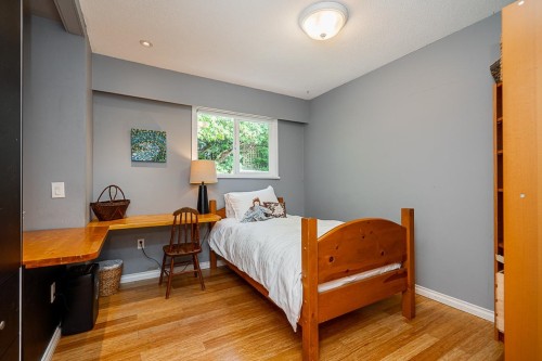 7397 Bates Road, Delta, BC - Indoor Photo Showing Bedroom