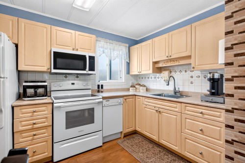23-15875 20Th Avenue, Surrey, BC 