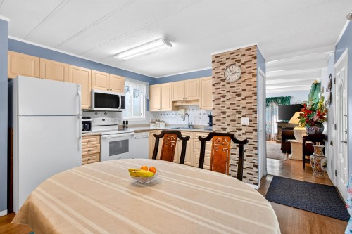 23-15875 20Th Avenue, Surrey, BC 