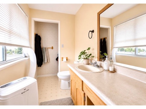 1783 Everett Road, Abbotsford, BC - Indoor Photo Showing Bathroom
