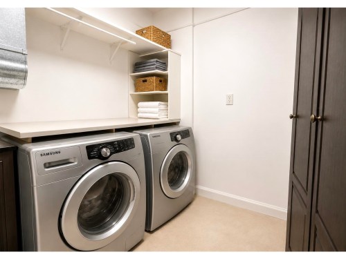 1783 Everett Road, Abbotsford, BC - Indoor Photo Showing Laundry Room