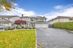 12432 75 Avenue Surrey, BC V3W 0R5
