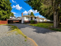 8134 112 A Street Delta, BC V4C 4Z1