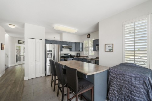 18568 64B Avenue, Surrey, BC 