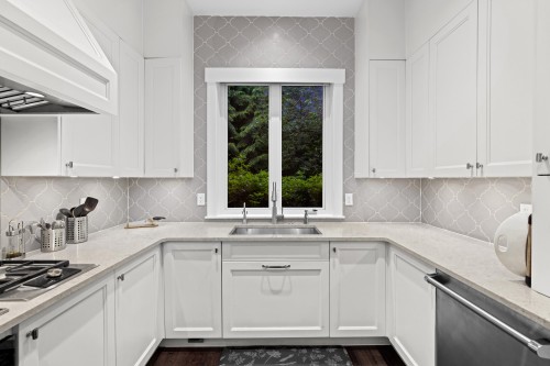 3083 Semiahmoo Trail, Surrey, BC 