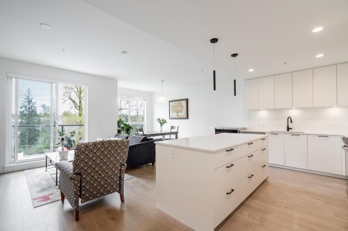 604-8379 201 Street  Langley, BC V2Y 3S6