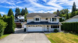 7869 143a Street Surrey, BC V3W 9W5