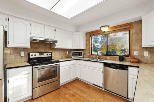 34869 Everett Drive, Abbotsford, BC 