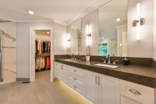 16533 26 Avenue, Surrey, BC - Indoor Photo Showing Bathroom
