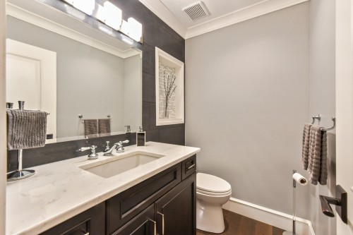 16533 26 Avenue, Surrey, BC - Indoor Photo Showing Bathroom