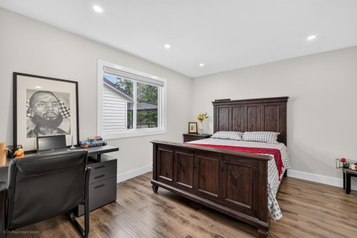 16166 92 Avenue, Surrey, BC - Indoor Photo Showing Bedroom