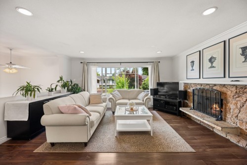 5933 Angus Place, Surrey, BC 