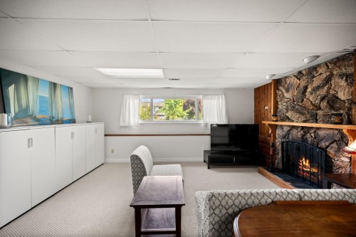 5933 Angus Place, Surrey, BC 
