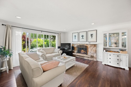 5933 Angus Place, Surrey, BC 