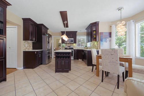 10482 Ashdown Place, Surrey, BC 