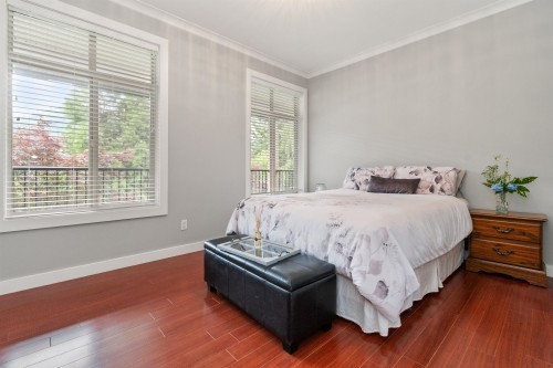 608 Arnold Road, Abbotsford, BC - Indoor Photo Showing Bedroom
