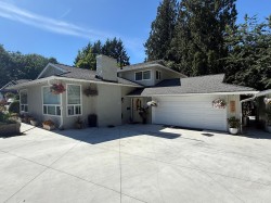 4965 198b Street Langley, BC V3A 6L4