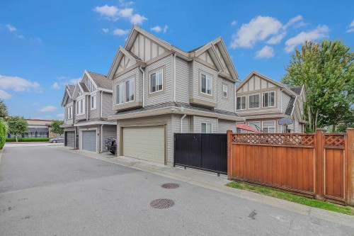 19913 72 Avenue, Langley, BC - Outdoor