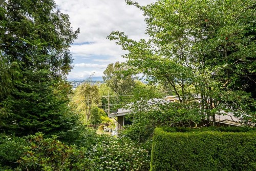 11443 Royal Crescent, Surrey, BC 