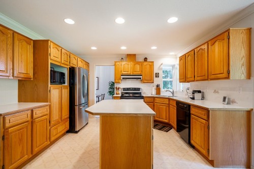 11443 Royal Crescent, Surrey, BC 