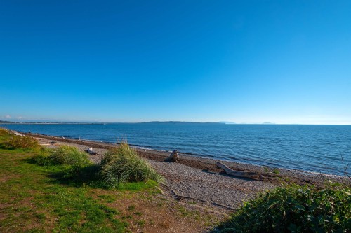 15963 Marine Drive  White Rock, BC V4B 1G1