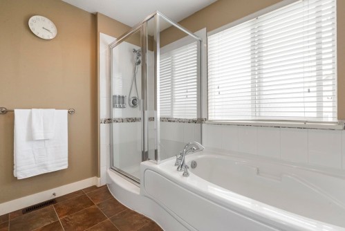 6940 196B Street, Langley, BC 