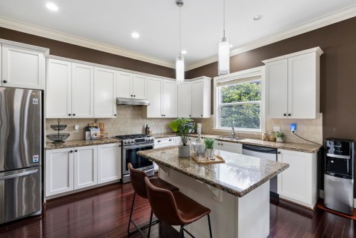 6940 196B Street, Langley, BC 