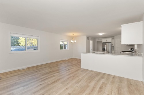 19-24330 Fraser Highway, Langley, BC 