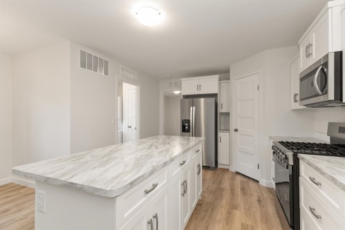 19-24330 Fraser Highway, Langley, BC 