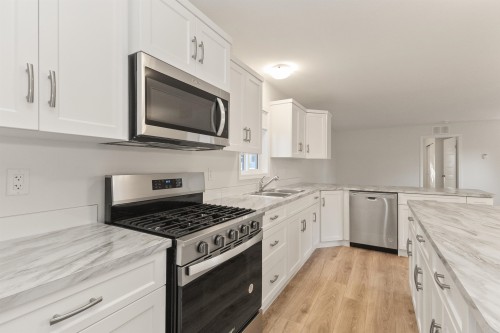 19-24330 Fraser Highway, Langley, BC 