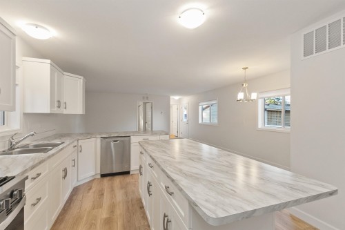 19-24330 Fraser Highway, Langley, BC 