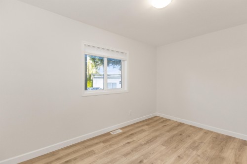 19-24330 Fraser Highway, Langley, BC 