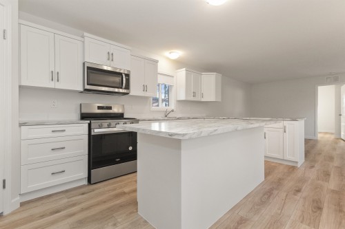 19-24330 Fraser Highway, Langley, BC 