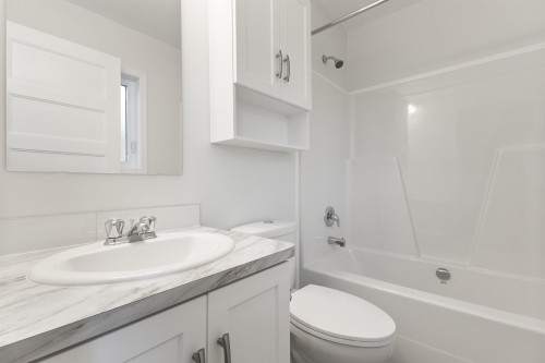 19-24330 Fraser Highway, Langley, BC 