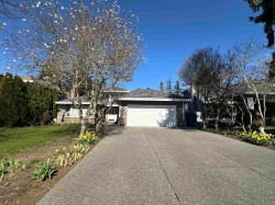 14897 22 Avenue Surrey, BC V4A 9J2