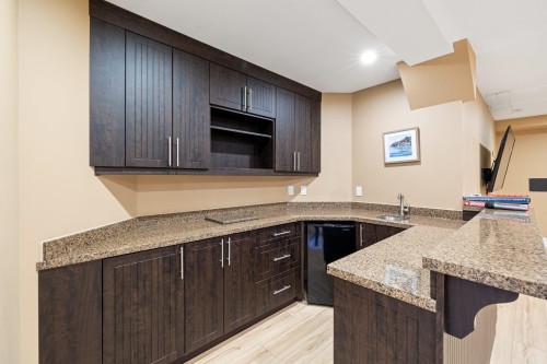 15355 80A Avenue, Surrey, BC - Indoor Photo Showing Kitchen