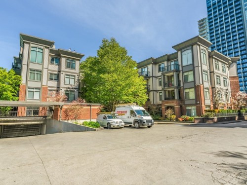 403-10499 University Drive  Surrey, BC V3T 0A4