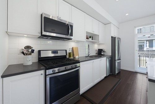 7-16357 15 Avenue, Surrey, BC 