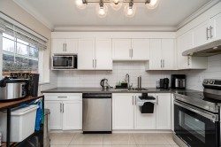 1-10282 132 Street Surrey, BC V3T 0C4