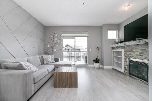 10-20326 68 Avenue  Langley, BC V2Y 0E3
