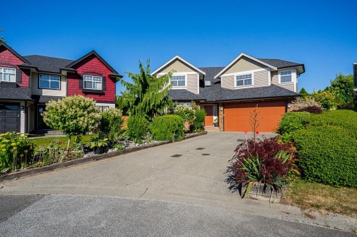 18656 64A Avenue, Surrey, BC 