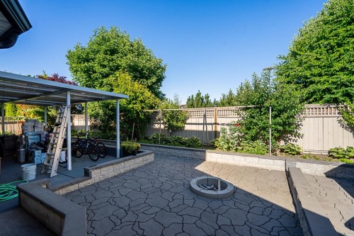 18656 64A Avenue, Surrey, BC 