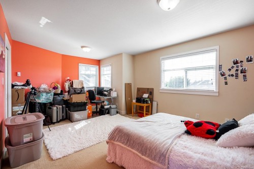 18656 64A Avenue, Surrey, BC 