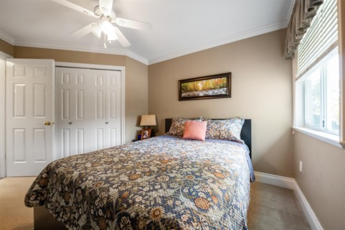 15239 29A Avenue, Surrey, BC - Indoor Photo Showing Bedroom